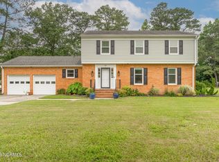 14 Tanglewood Dr, Elizabeth City, NC 27909