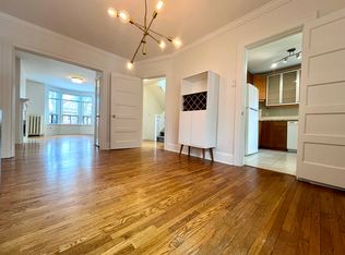 434 Palmerston Blvd, Toronto, ON M6G2N8