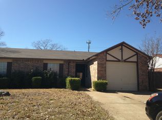 2712 Kristinwood Dr, Arlington, TX 76014