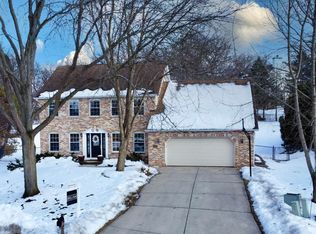 6105 Spring Pond Ct, Mc Farland, WI 53558