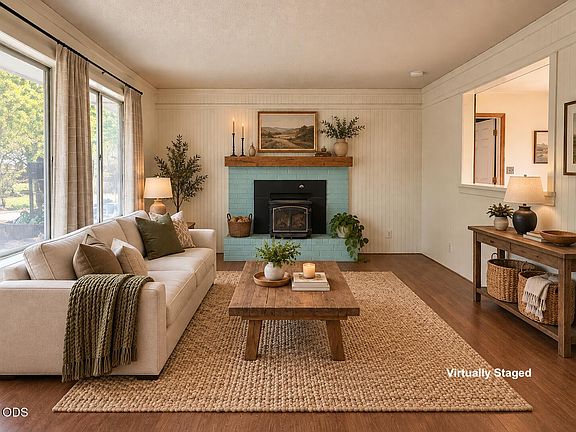 5th image of 2153 NE Sunset View Ln
