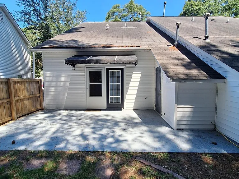 3445 Westgate Dr — Photo 16