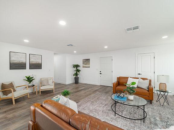 4th image of 12114 Griffin Way