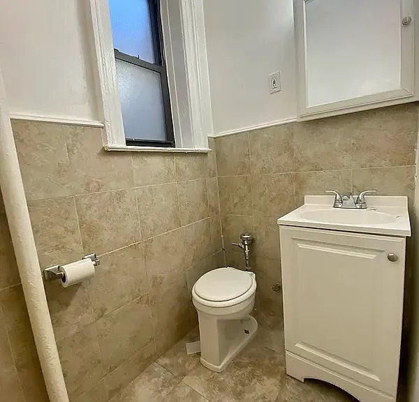 28-49 33rd St #2A — Photo 9