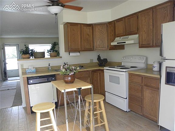 Light and Airy Kitchen