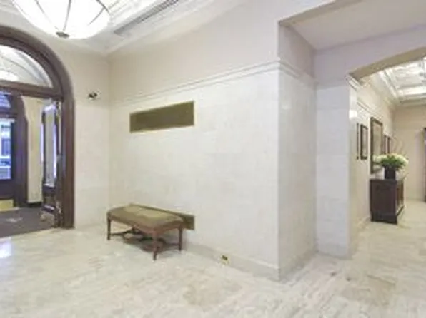 410 West 24th Street image 1 of 20
