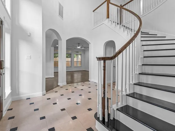 1420 Asbury St, Houston, TX 77007