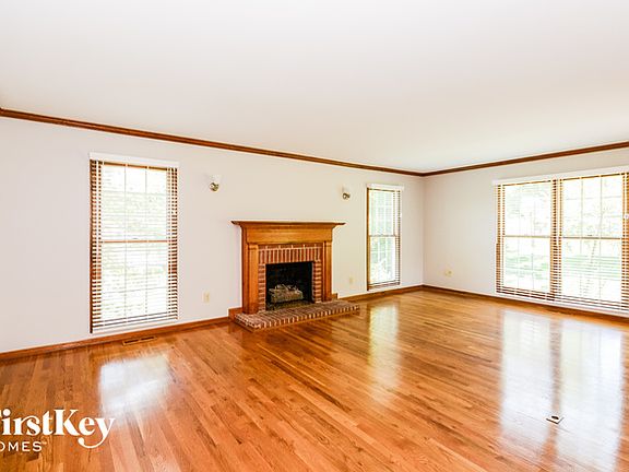 3rd image of 144 Annandale Dr