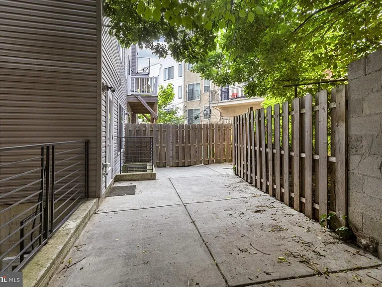 1526 Ridge Ave #1 — Photo 12