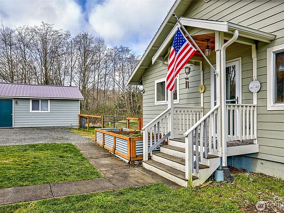 2nd image of 331 Bachelor Rd