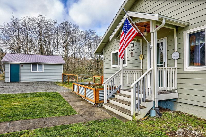 3rd image of 331 Bachelor Road