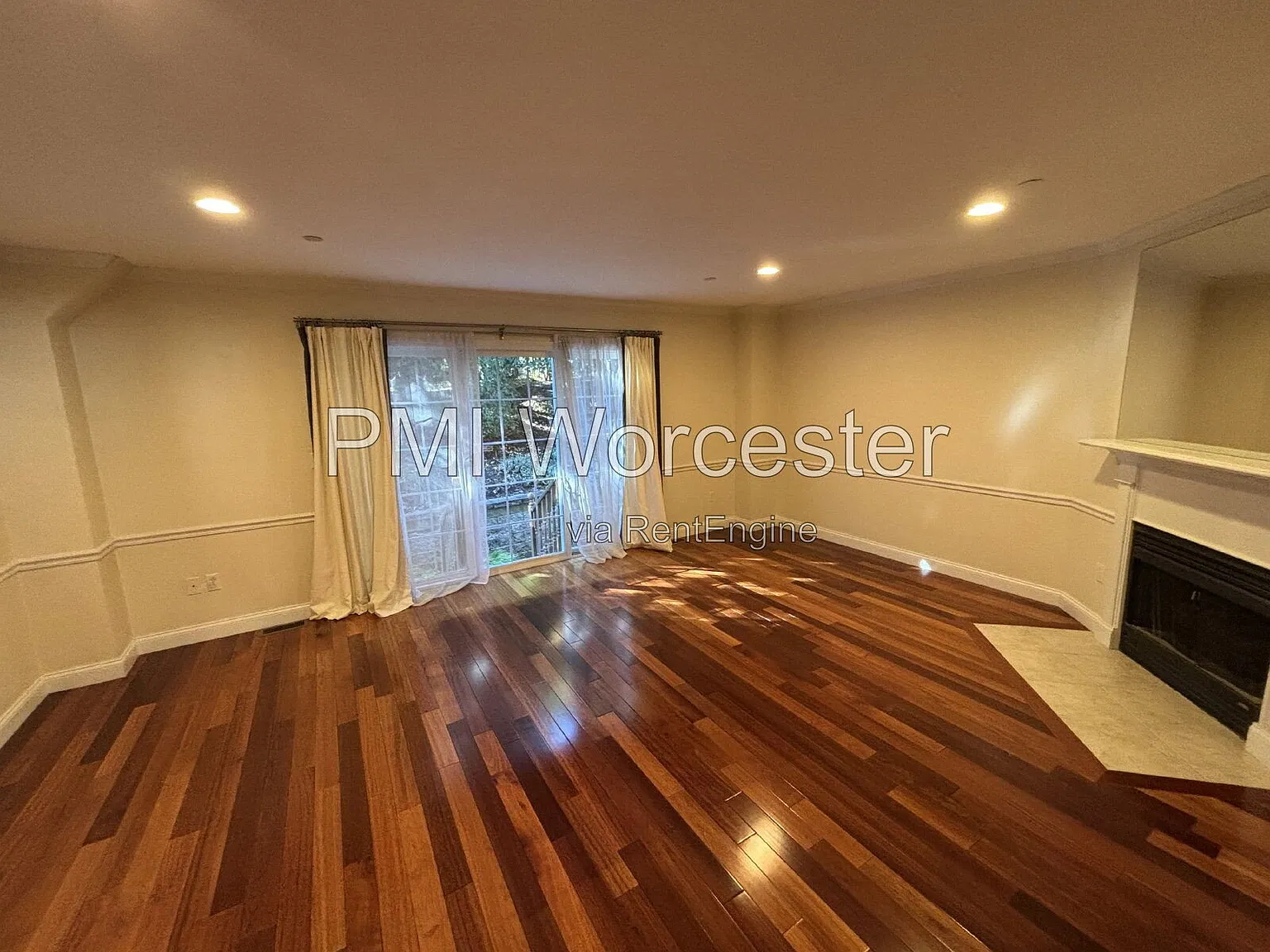 2 bed, 2.5 bath, $2,690 — Photo 3
