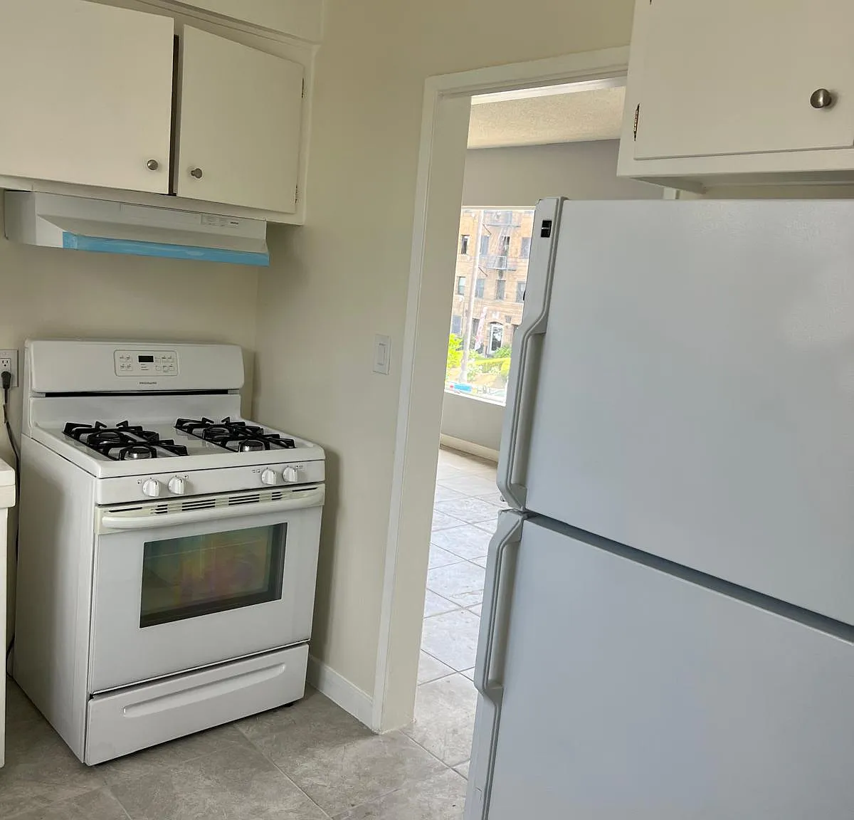 1 bed, 650 sqft, $1,695 — Photo 4