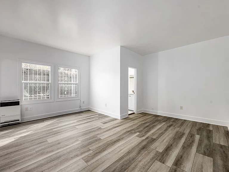 "Lofts @ Larchmont"- Lofts at Larchmont LLC — Photo 3