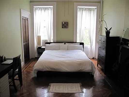 Sold by Real Direct | media 8