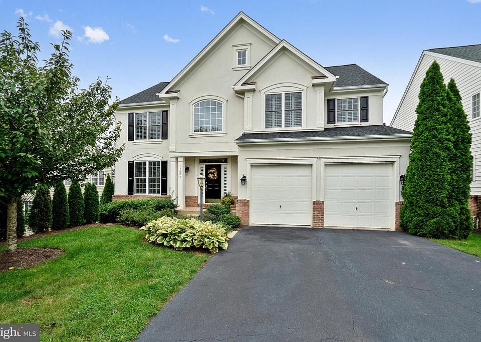 1st image of 14009 Holcrest Ct