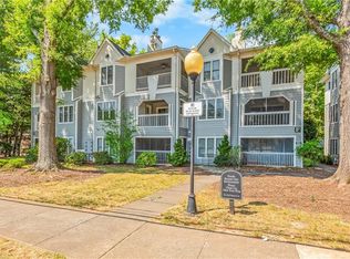 233 Oakwood Ct, Winston Salem, NC 27103
