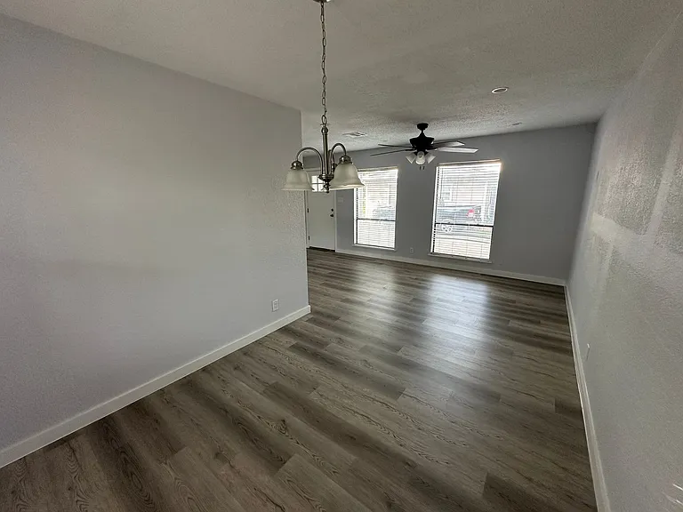 4412 Gillis Street — Photo 11
