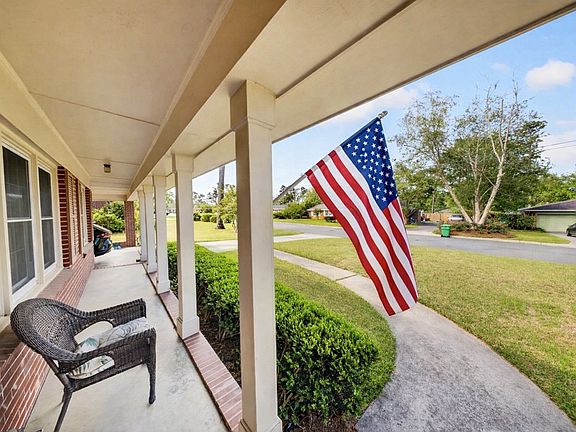 5th image of 2215 Brighton Pl