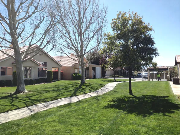 11541 Park Ln, Apple Valley, CA 92308