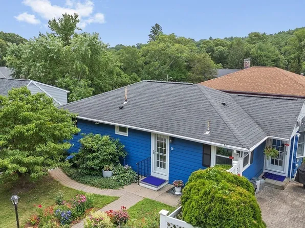 39 Smart St, Waltham, MA 02451