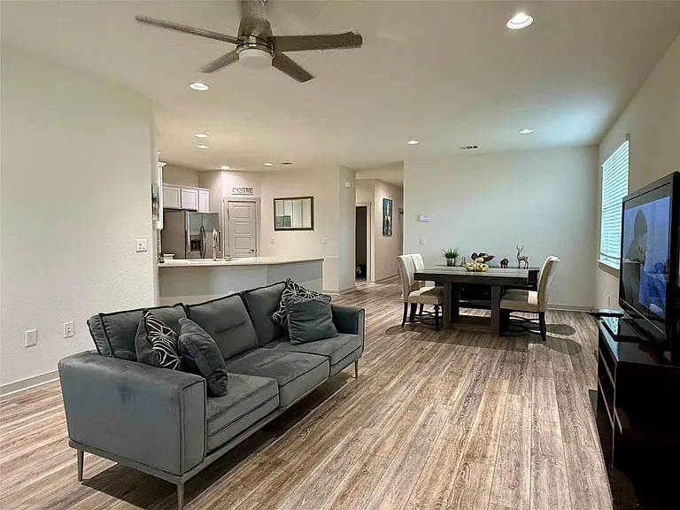 160 Filifera Ct — Photo 14