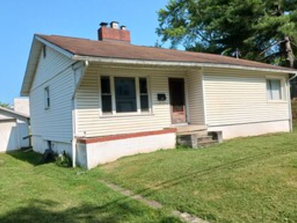 1st image of 915 5th St