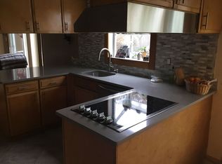 15 Tallow Ln, Lake Grove, NY 11755