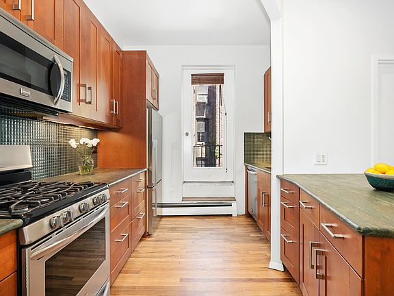 2nd image of 759 President St APT 2E