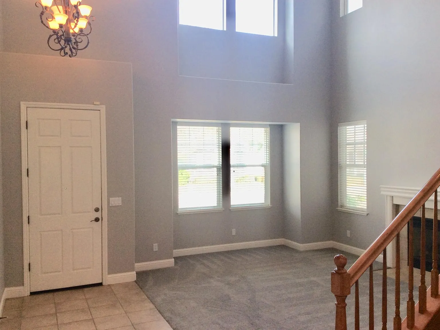 5 bed, 3110 sqft, $3,300 — Photo 2