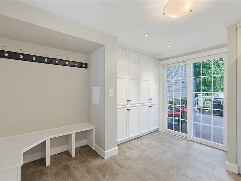 11 Hatfield Rd — Photo 9
