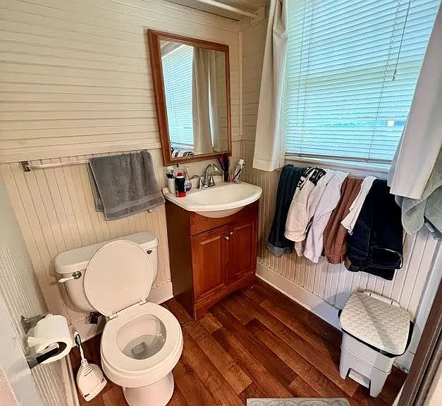 428 Richards St NW — Photo 4