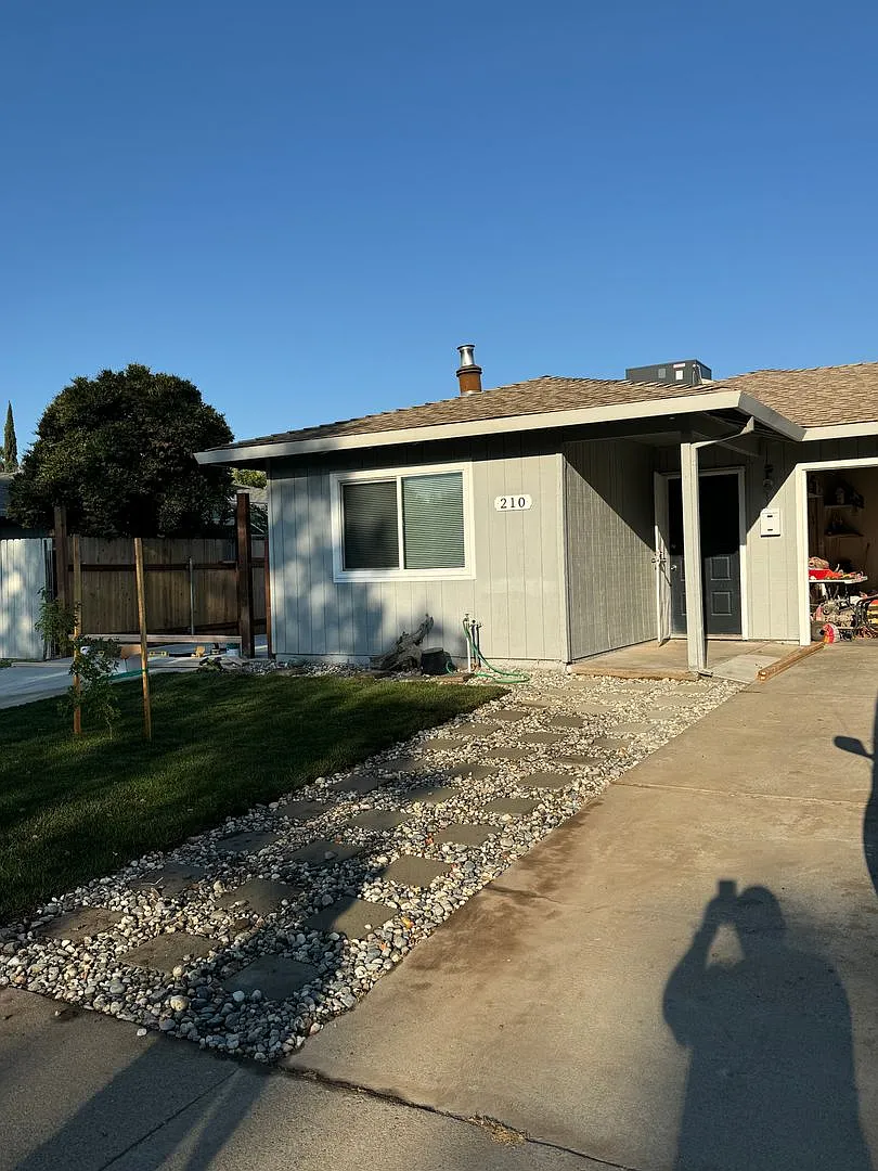 Eric Cir. Galt, Ca. 95632 — Photo 3