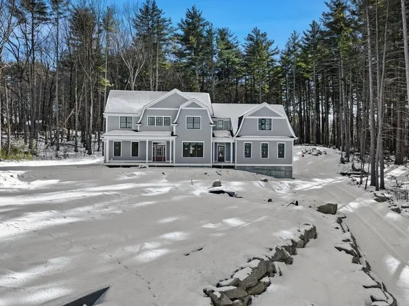 37 Lincoln St, Hopkinton, MA 01748