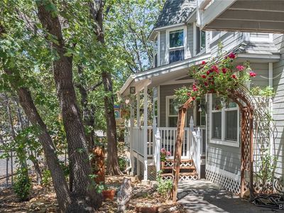 44284 Barton Ln, Sugarloaf, CA, 92386