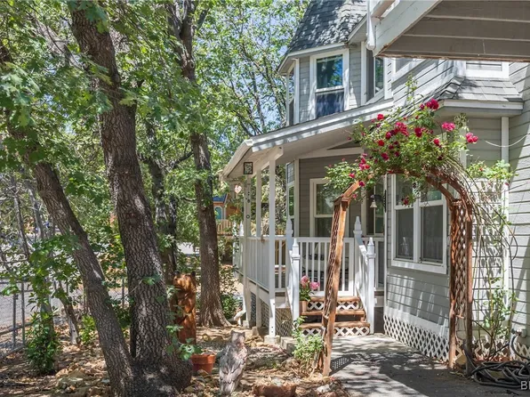 44284 Barton Ln, Sugarloaf, CA 92386