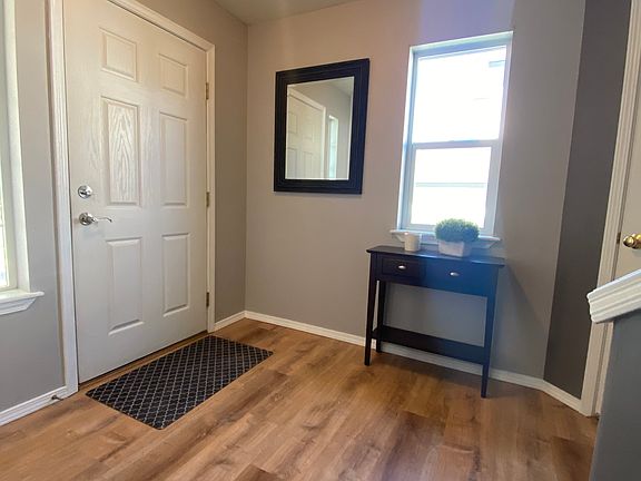 Entry way