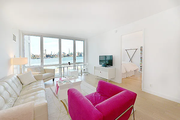 Sold by Realty Collective | media 14