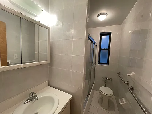 Rented by Contact Realty | media 49