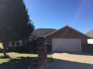 1408 W 11th St, Grove, OK 74344