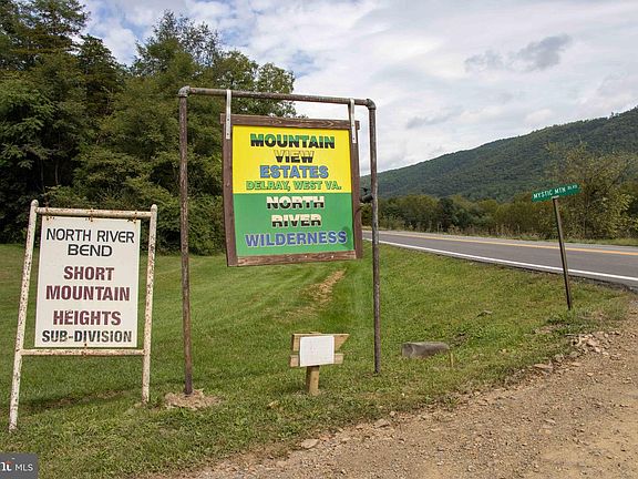 2nd image of 465 Short Mountain Heights Blvd