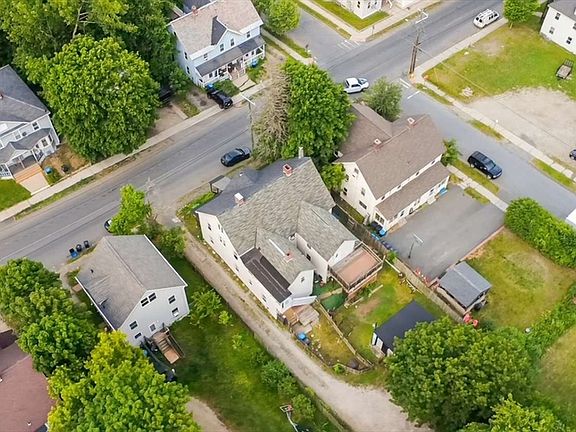 3rd image of 98 Lincoln St