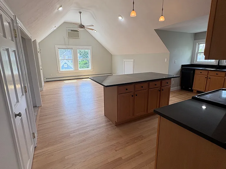 26 Mason St #3 — Photo 4