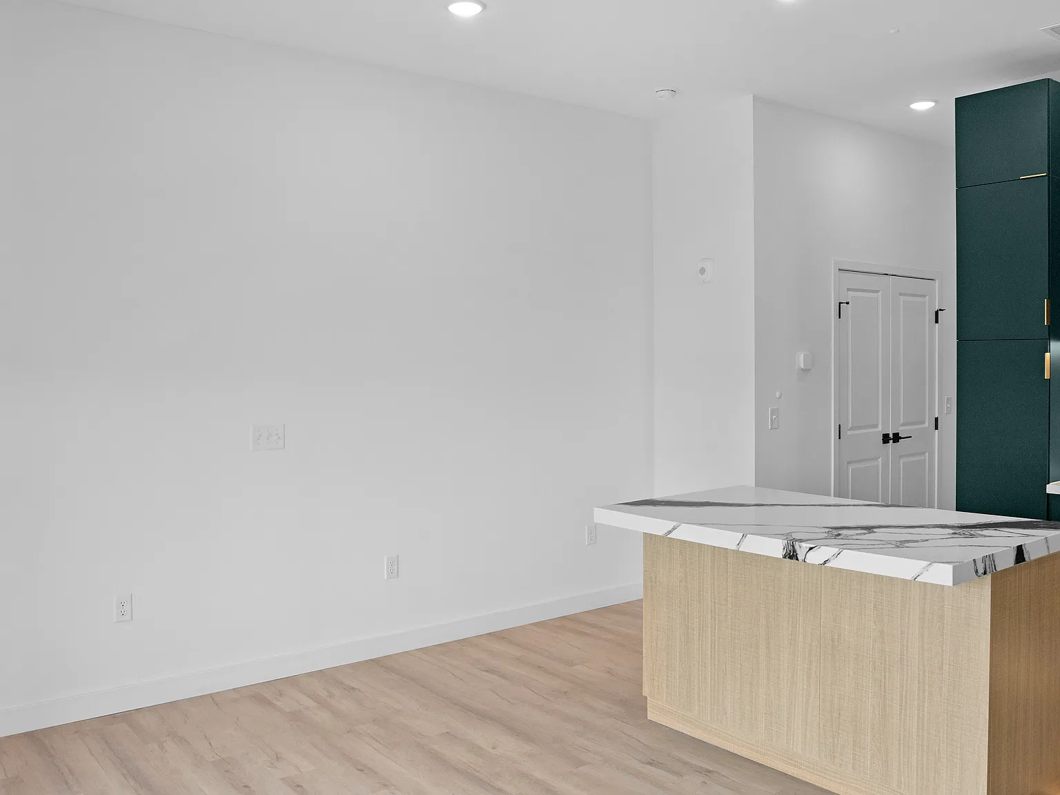 Studio, 525 sqft, $1,470 — Photo 3
