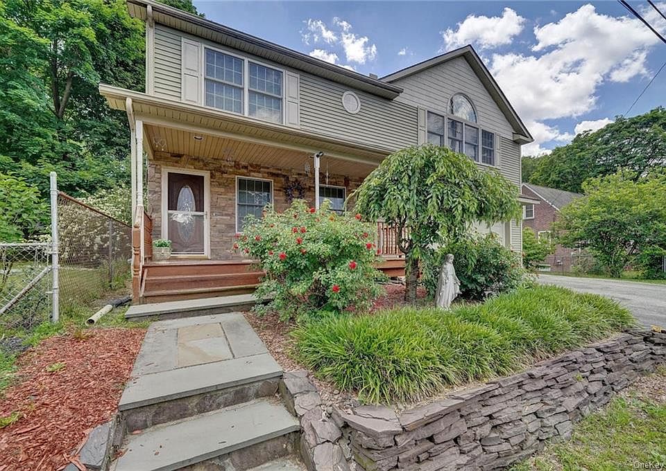 1st image of 81 Meriline Ave