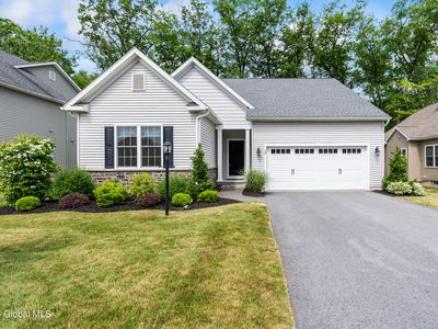 39 Linden Park Drive, Clifton Park, NY, 12065