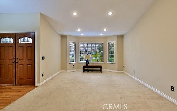 4th image of 1474 O'Malley Way
