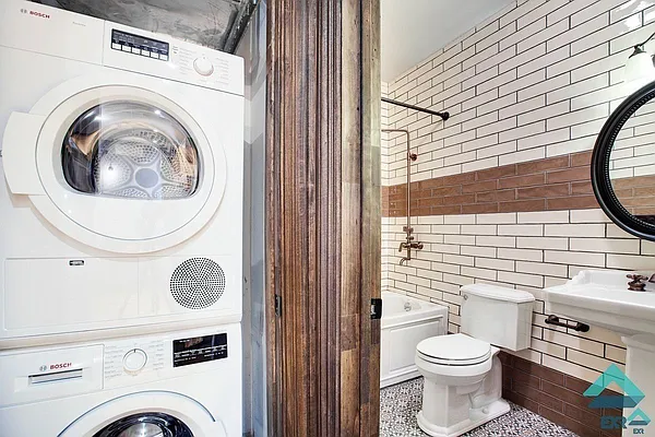 Rented by EXR | media 21