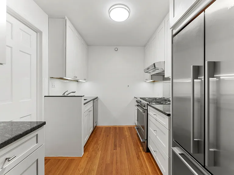 842 Carroll St #1 — Photo 5