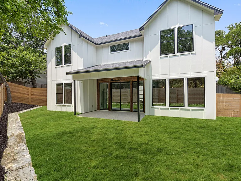 6116 Friendswood Dr — Photo 19